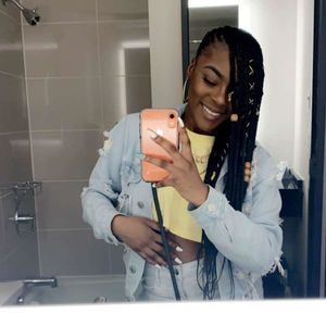 Meet your Posher, Markia